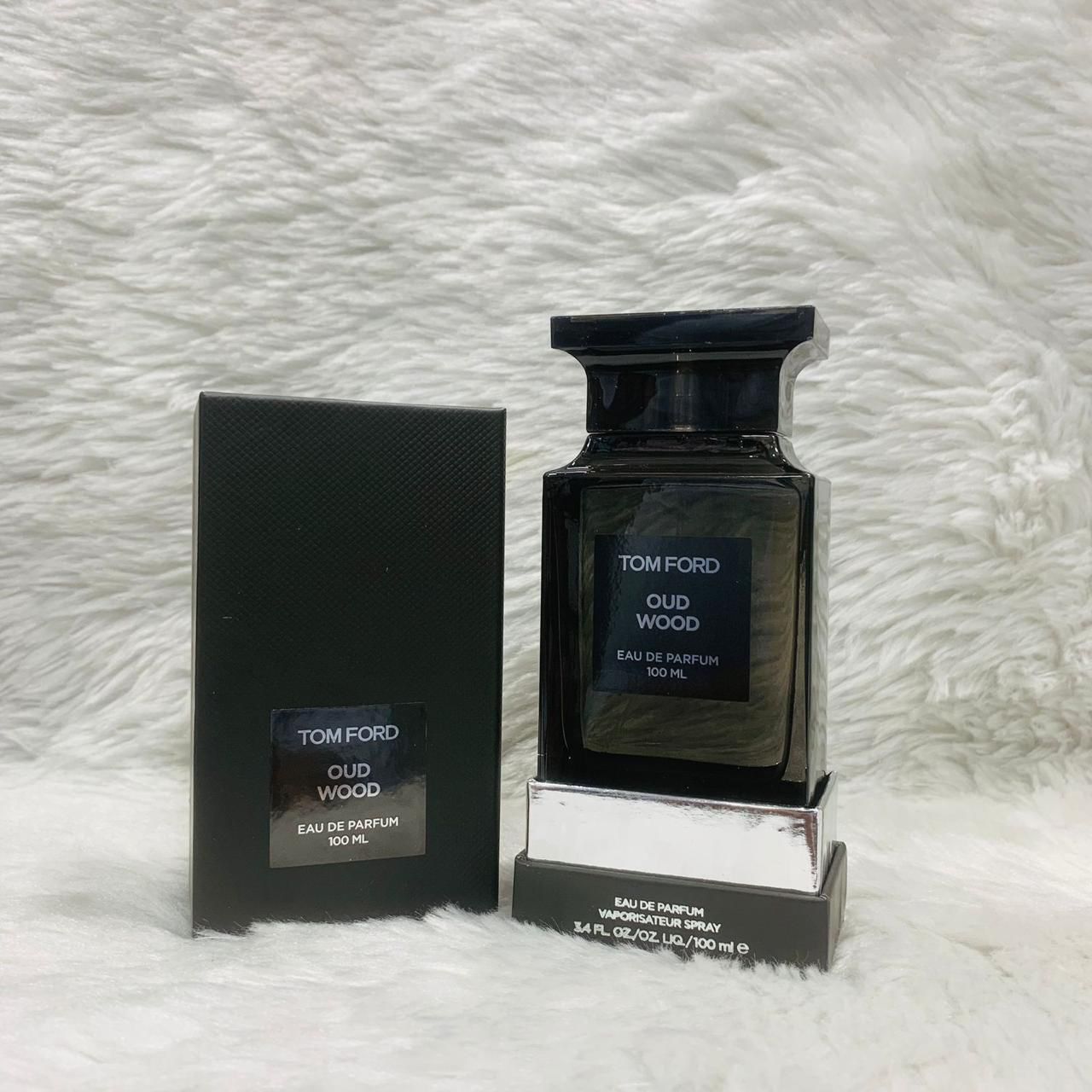 Buy First Copy Tom Ford Private Blend Unisex Perfume Collection – Cherry Smoke, Fabulous, Tuscan Leather, Oud Wood, Noir de Noir, Ebène Fume, Neroli Portofino – 100ml EDP - Master Quality 7A Mirror at Lowest Price Online India