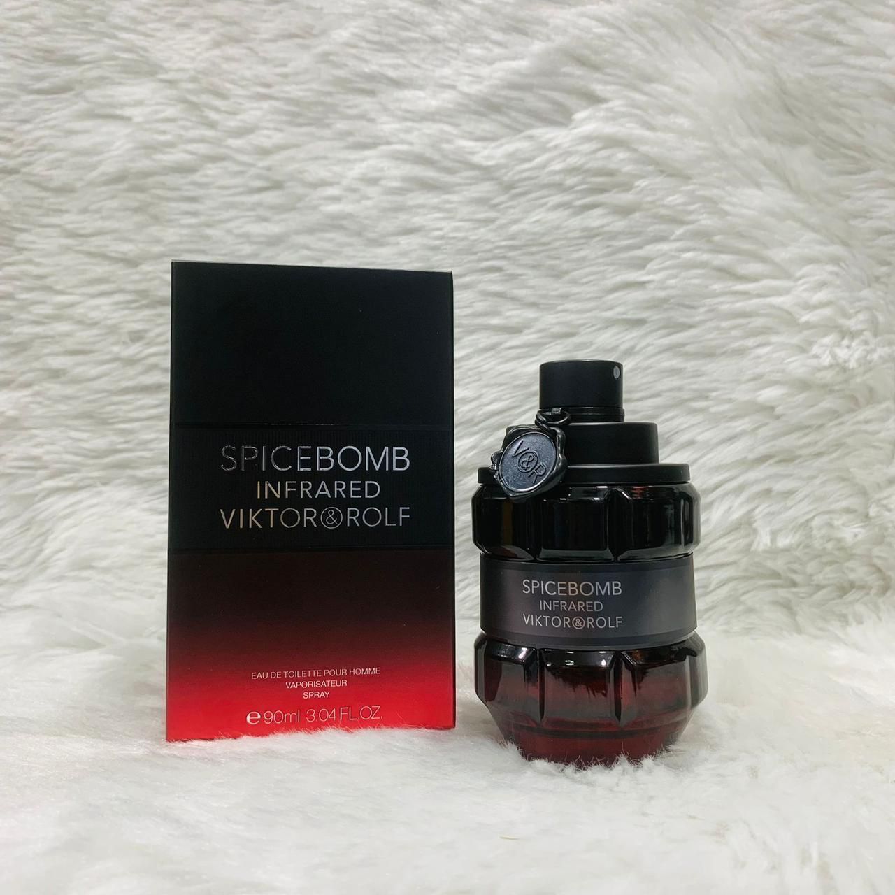 Buy First Copy Viktor&Rolf Spicebomb Men’s Collection – Original, Extreme, Night Vision, Infrared, Dark Leather – 90ml Designer Explosive Scents - Master Quality 7A Mirror at Lowest Price Online India