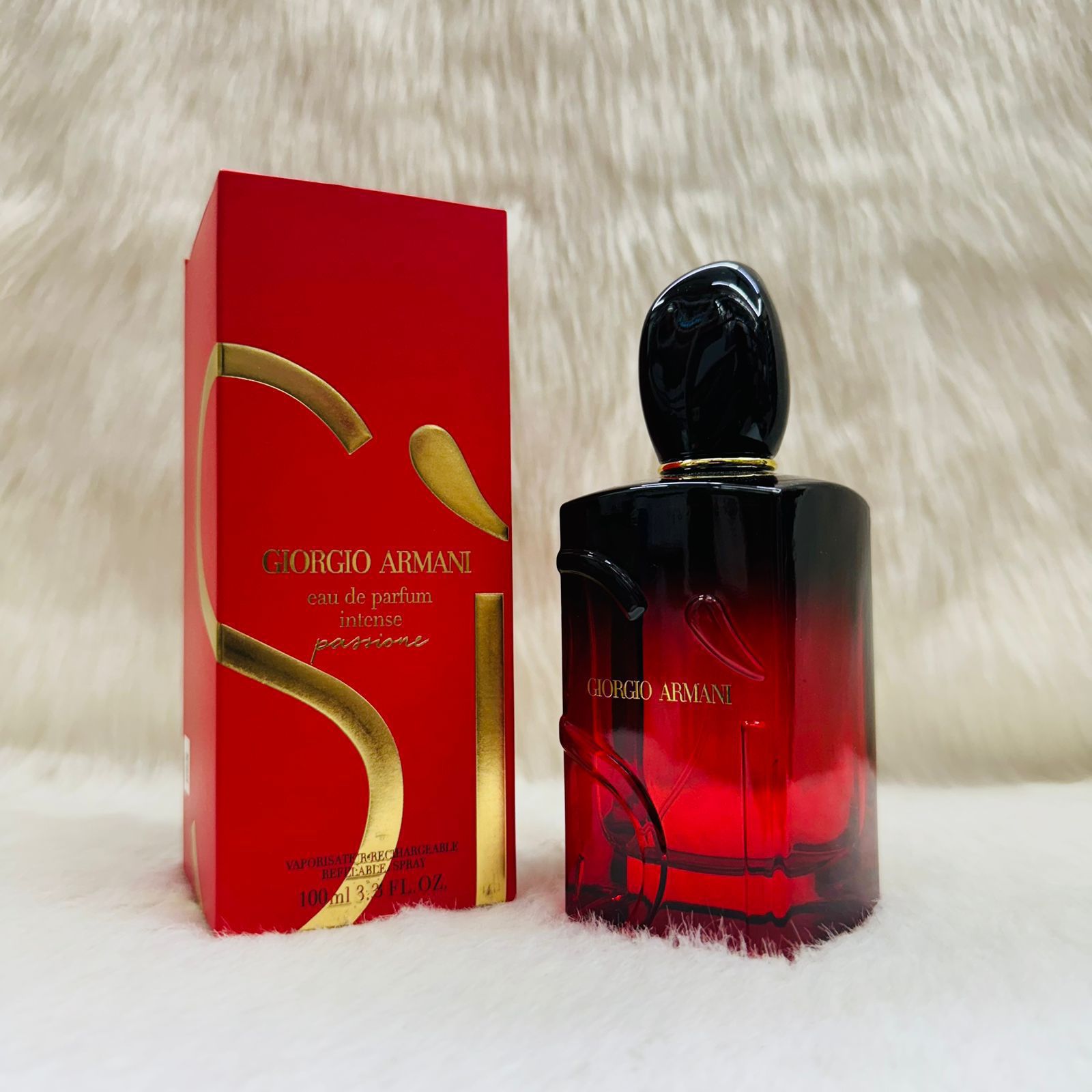 Buy First Copy Giorgio Armani Sì Collection – Sì EDP, Sì Passione, Sì Passione Intense, Sì Fiori – 100ml Women’s Luxury Fragrance Set – back view showing authentic design. Cash on Delivery available, Free shipping across India, Pan India delivery, Long-lasting fragrance