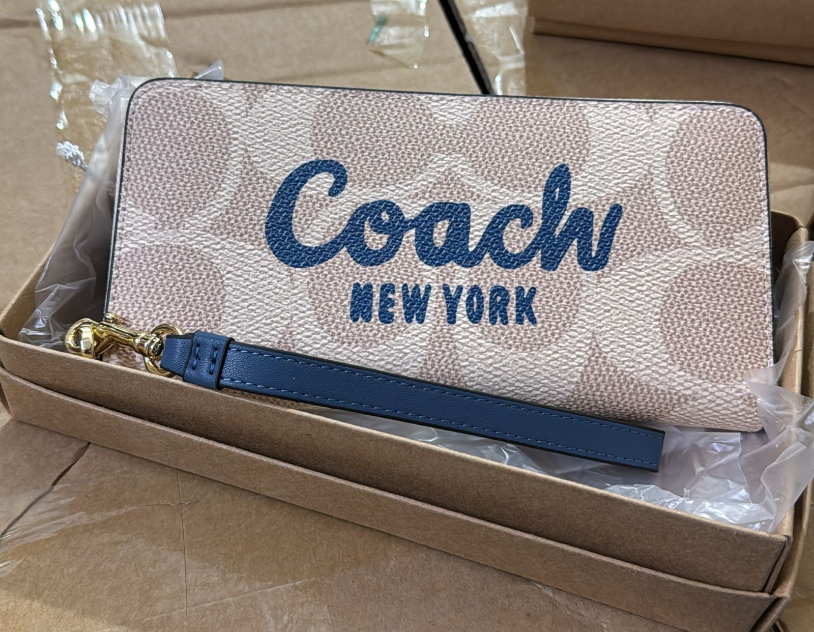 Buy First Copy Coach Big Size Multi Design Wallets For Women - Master Quality 7A Mirror at Lowest Price Online India