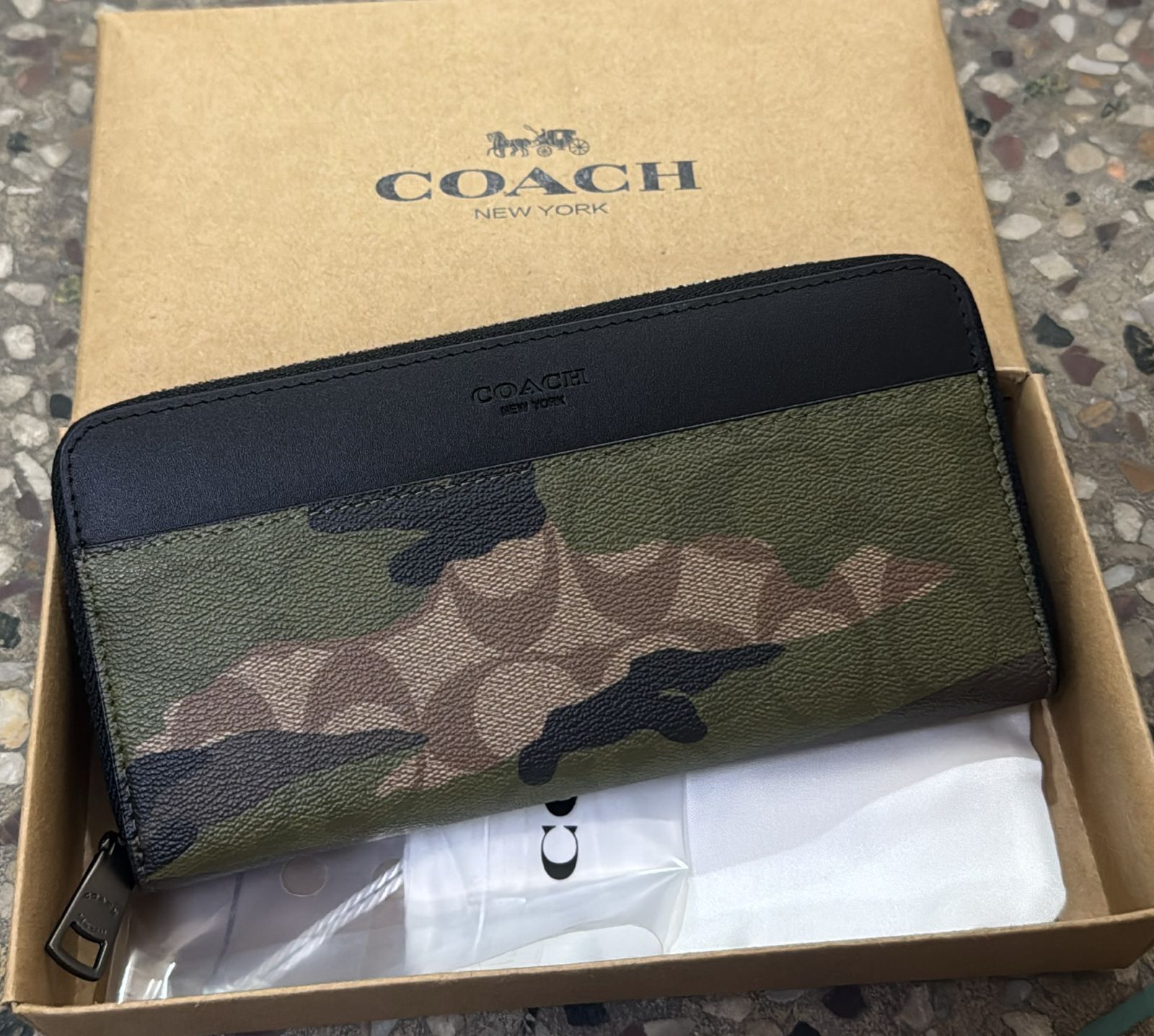 Buy First Copy Coach Big Size Multi Design Wallets For Women - Master Quality 7A Mirror at Lowest Price Online India