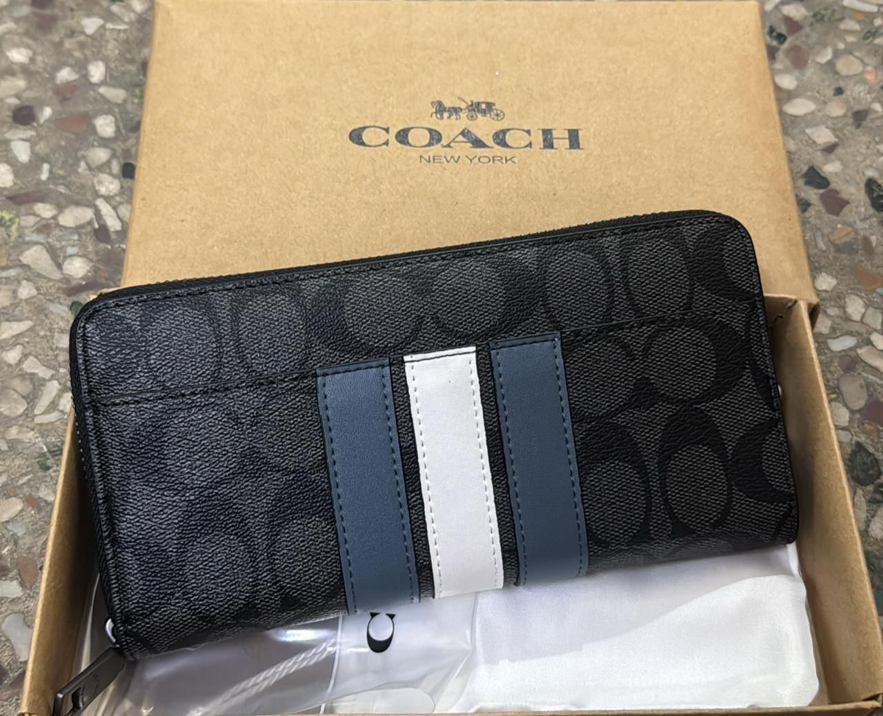 Buy First Copy Coach Big Size Multi Design Wallets For Women - Master Quality 7A Mirror at Lowest Price Online India