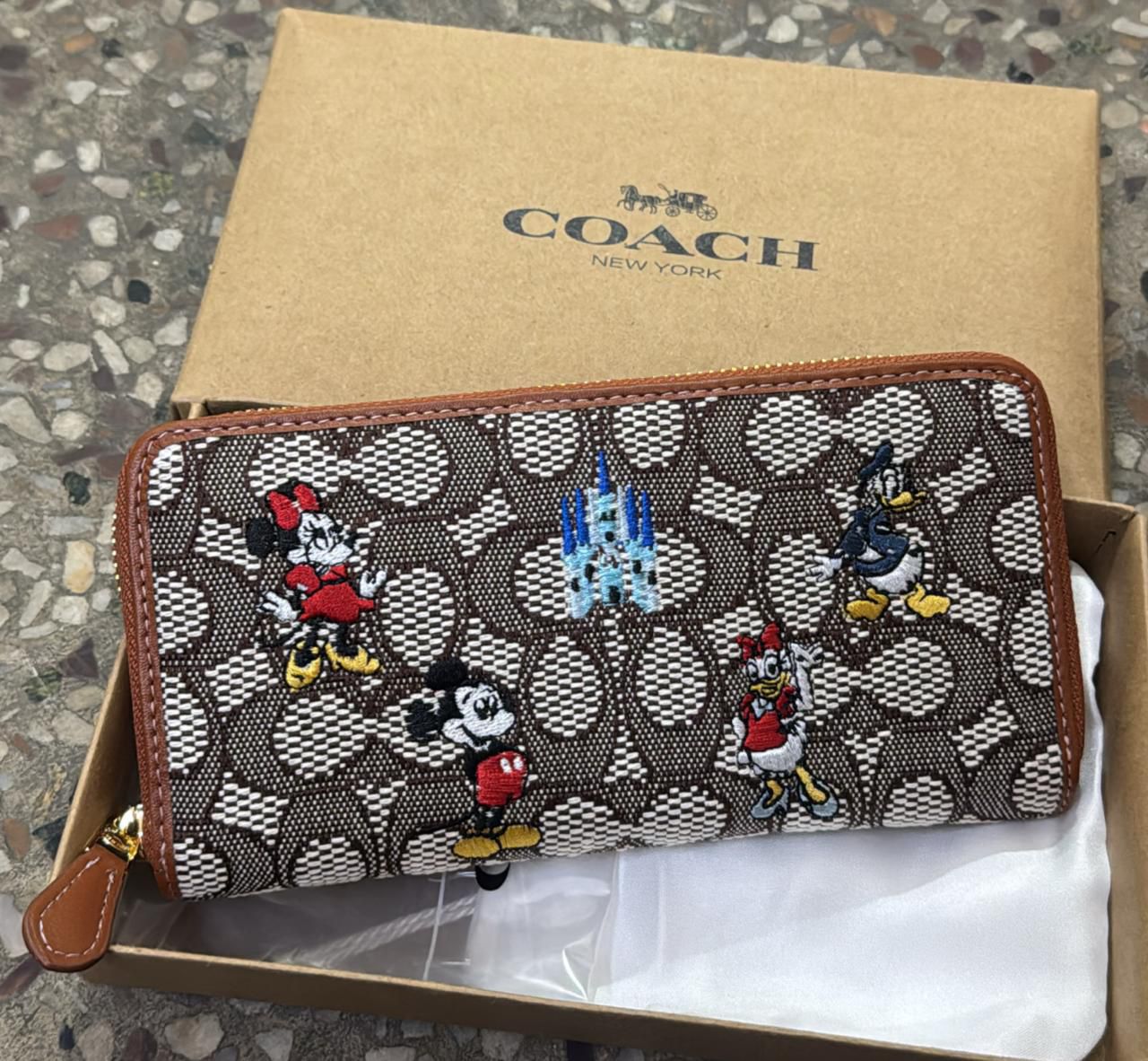 Buy First Copy Coach Big Size Multi Design Wallets For Women - Master Quality 7A Mirror at Lowest Price Online India
