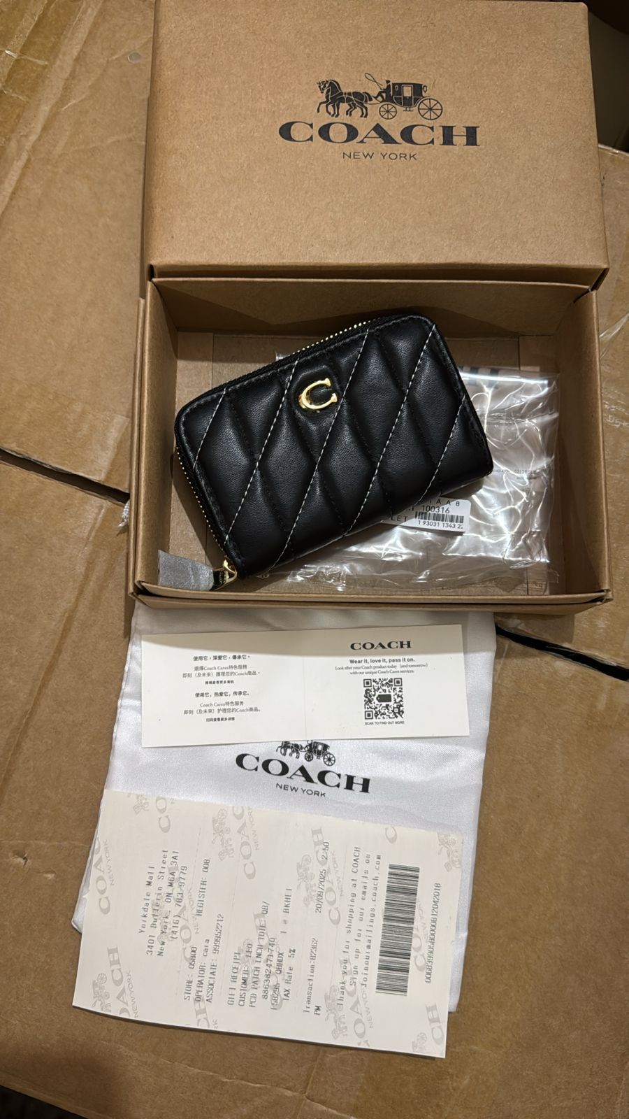 Buy First Copy Coach Mini Wallets For Ladies - Master Quality 7A Mirror at Lowest Price Online India