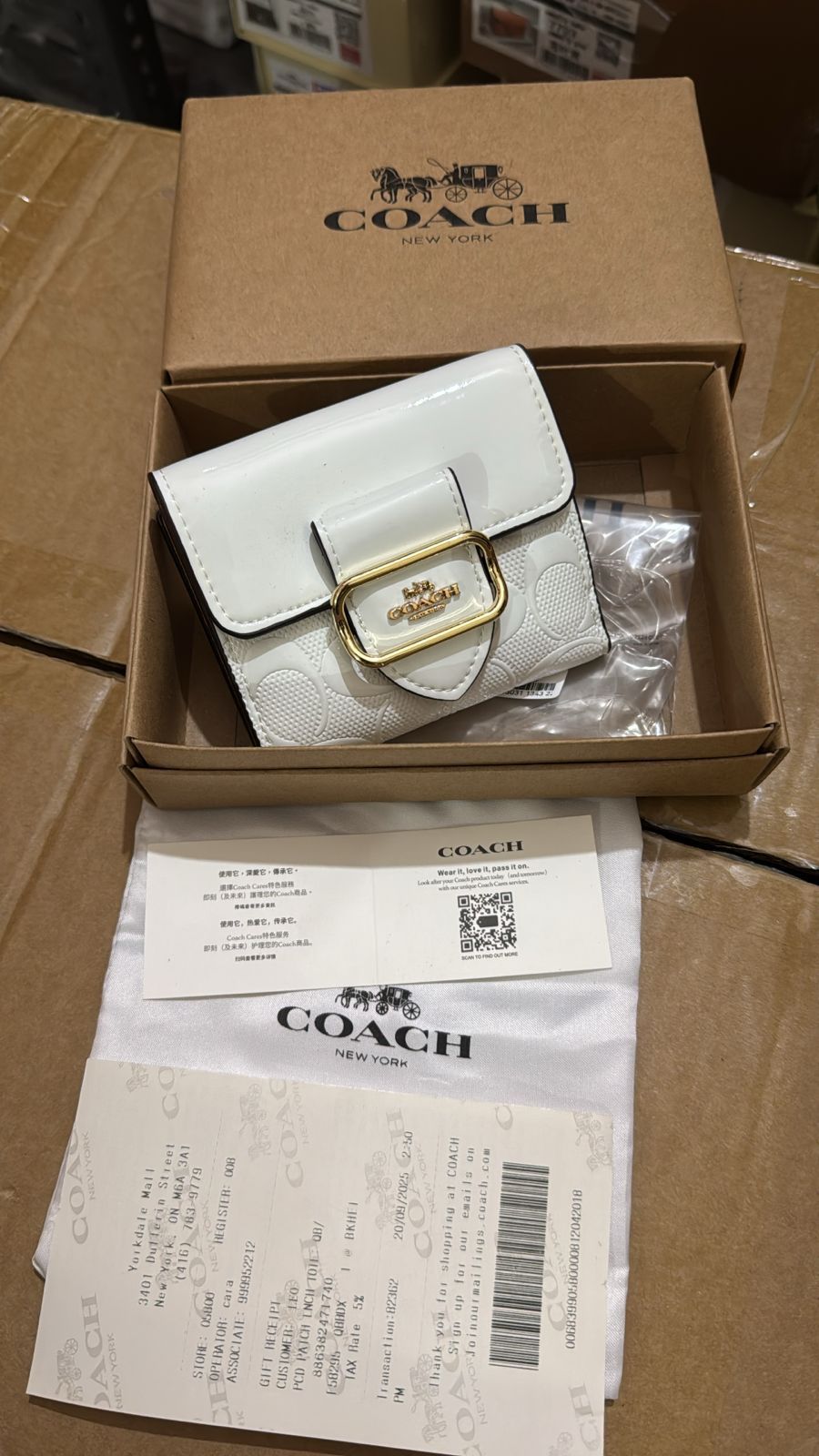 Buy First Copy Coach Mini Wallets For Ladies - Master Quality 7A Mirror at Lowest Price Online India