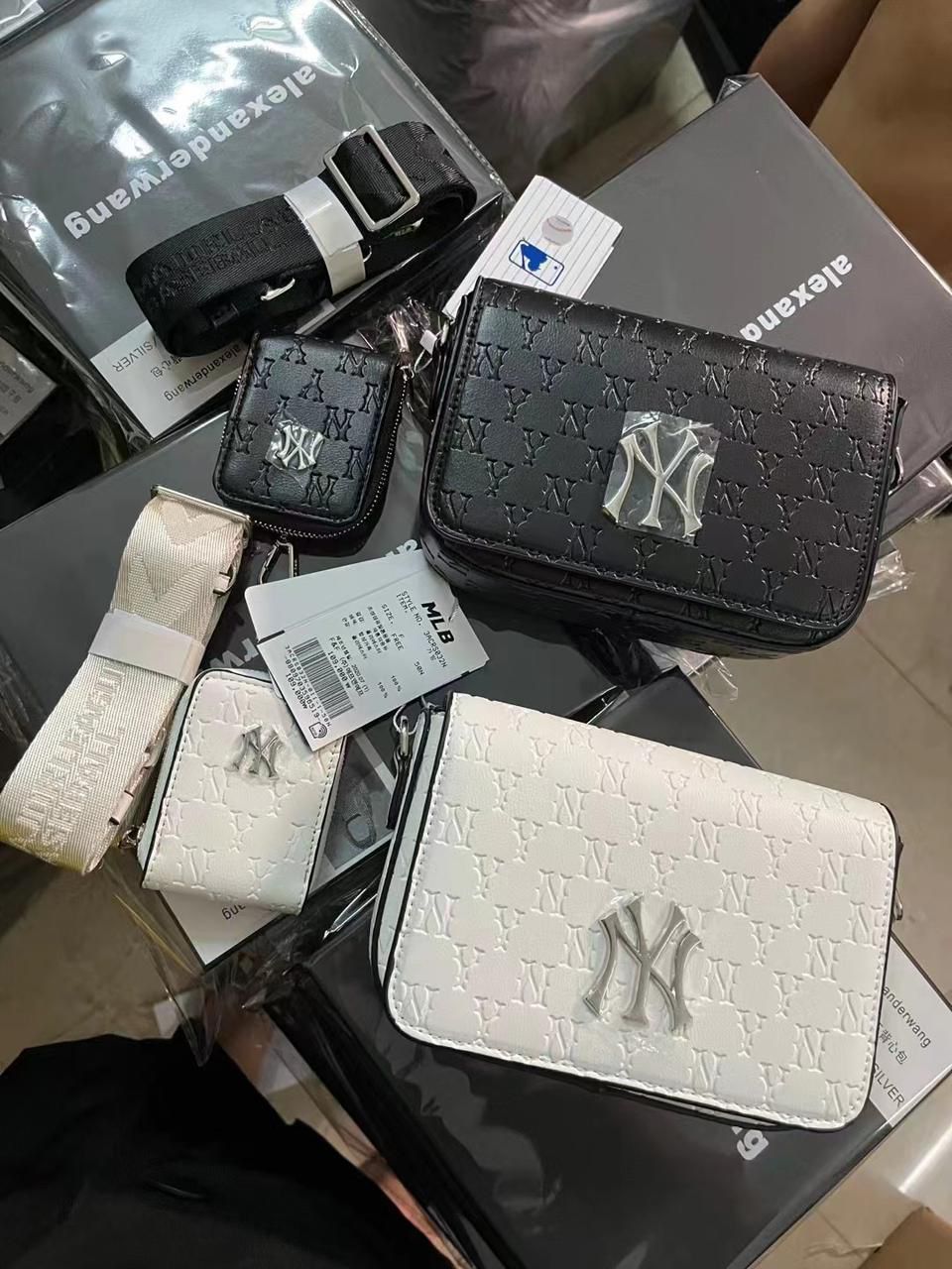 Buy First Copy MLB New York Yankees Quilted Shoulder bag For Women - Master Quality 7A Mirror at Lowest Price Online India