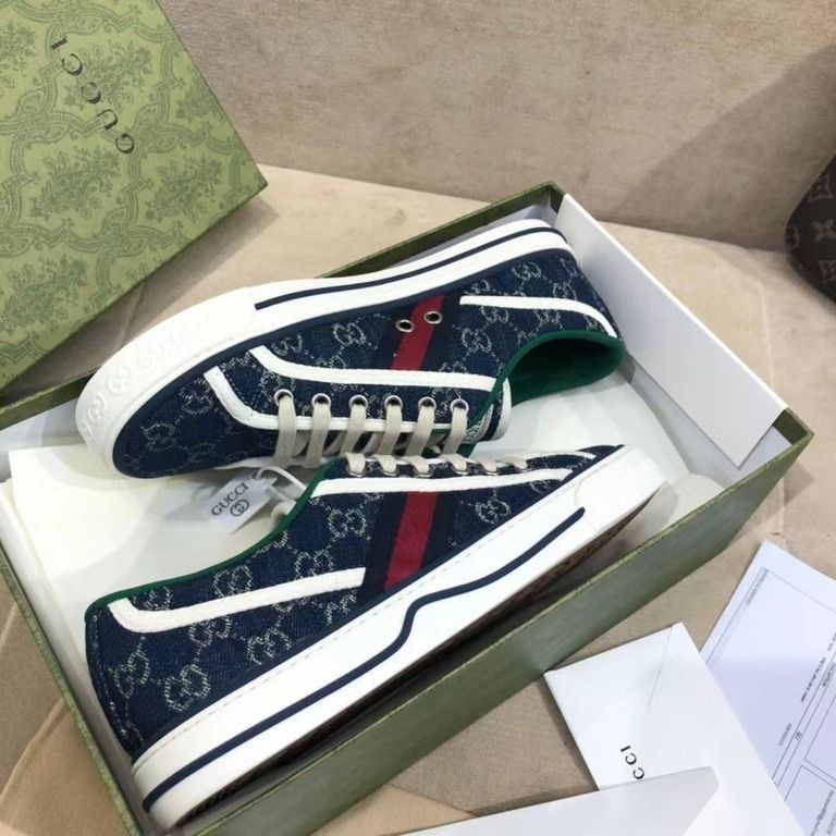Buy First Copy Gucci Tennis 1977 Men’s Sneakers - Master Quality 7A Mirror at Lowest Price Online India