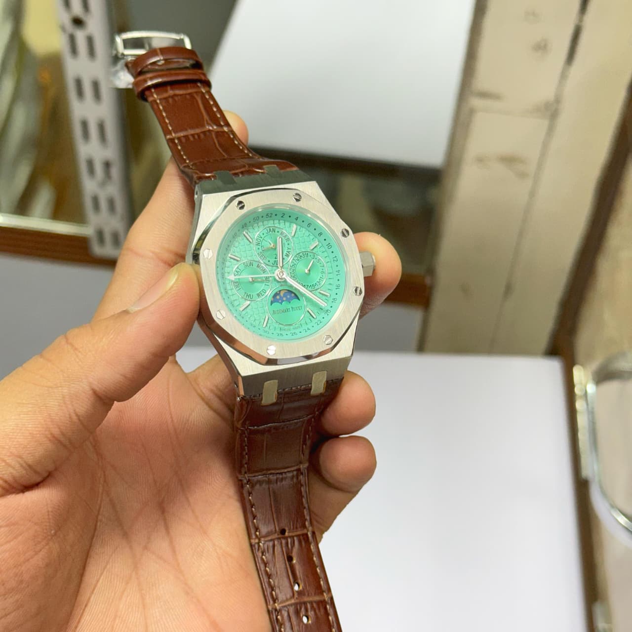 Buy First Copy Audemars Piguet Royal Oak Jumbo Men’s Automatic Watch 43mm - Master Quality 7A Mirror at Lowest Price Online India