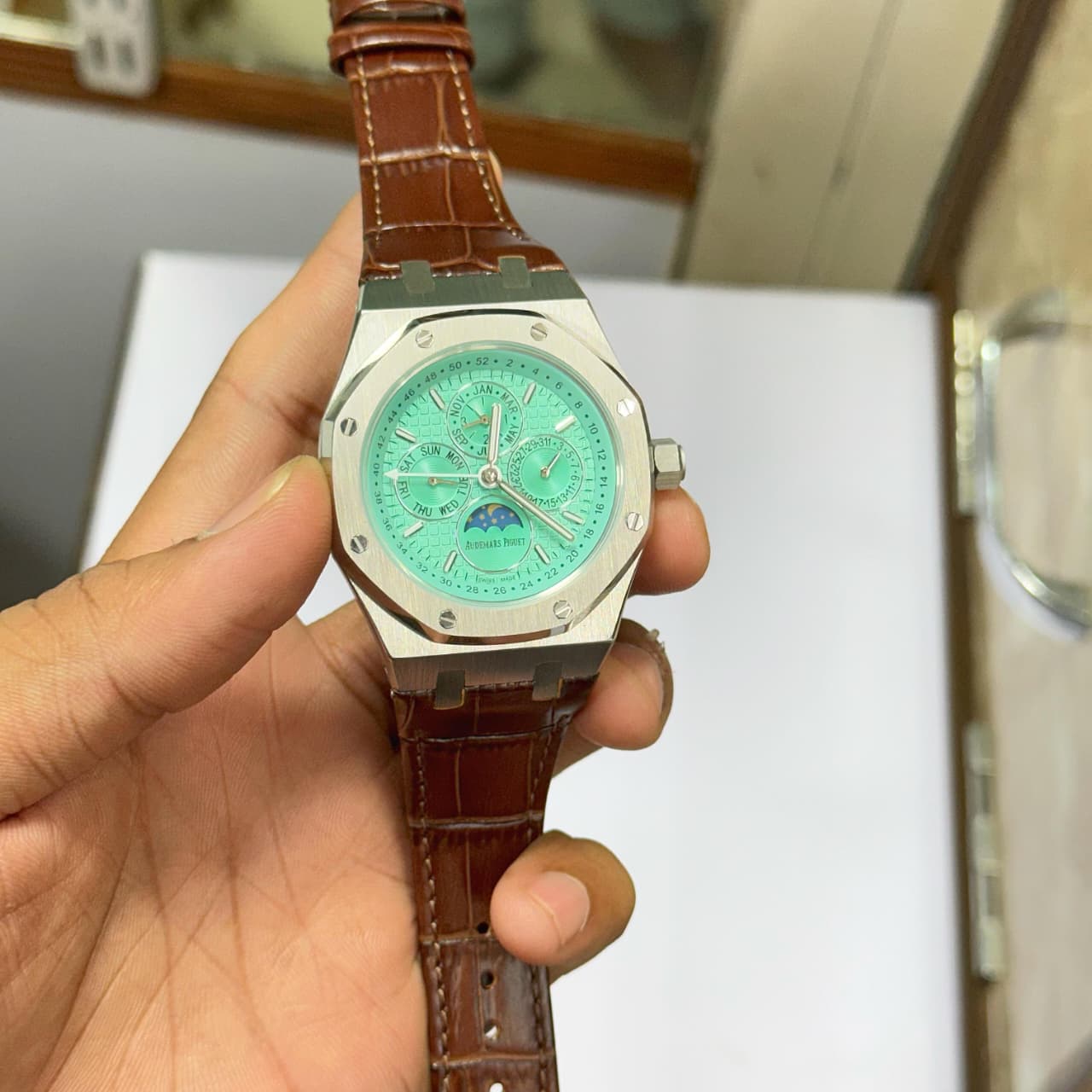 Buy First Copy Audemars Piguet Royal Oak Jumbo Men’s Automatic Watch 43mm - Master Quality 7A Mirror at Lowest Price Online India