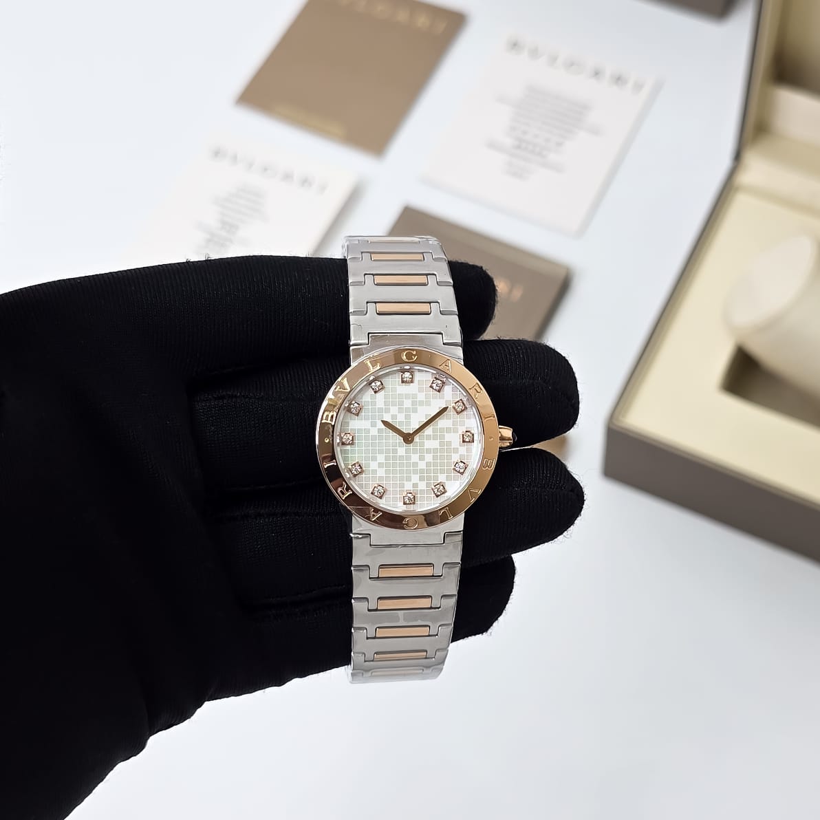 Buy First Copy BVLGARI BVLGARI Ref: 104115 Iconic Women’s Watch - Master Quality 7A Mirror at Lowest Price Online India