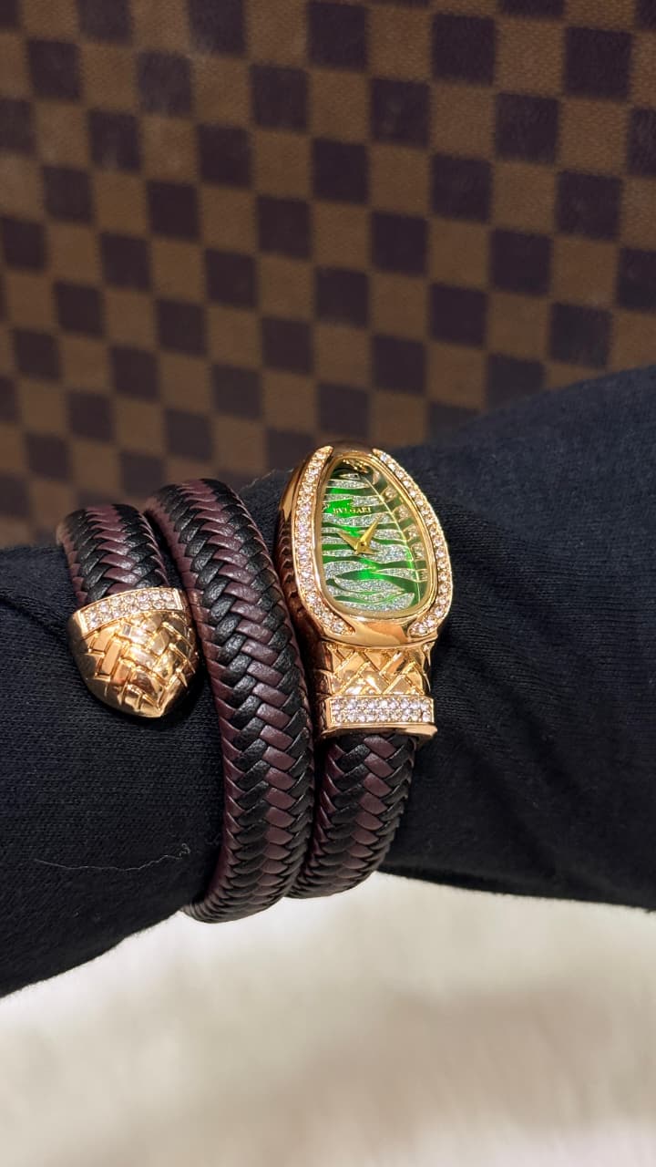 Buy First Copy BVLGARI Serpenti Tubogas Diamond Edition Women’s Watch - Master Quality 7A Mirror at Lowest Price Online India