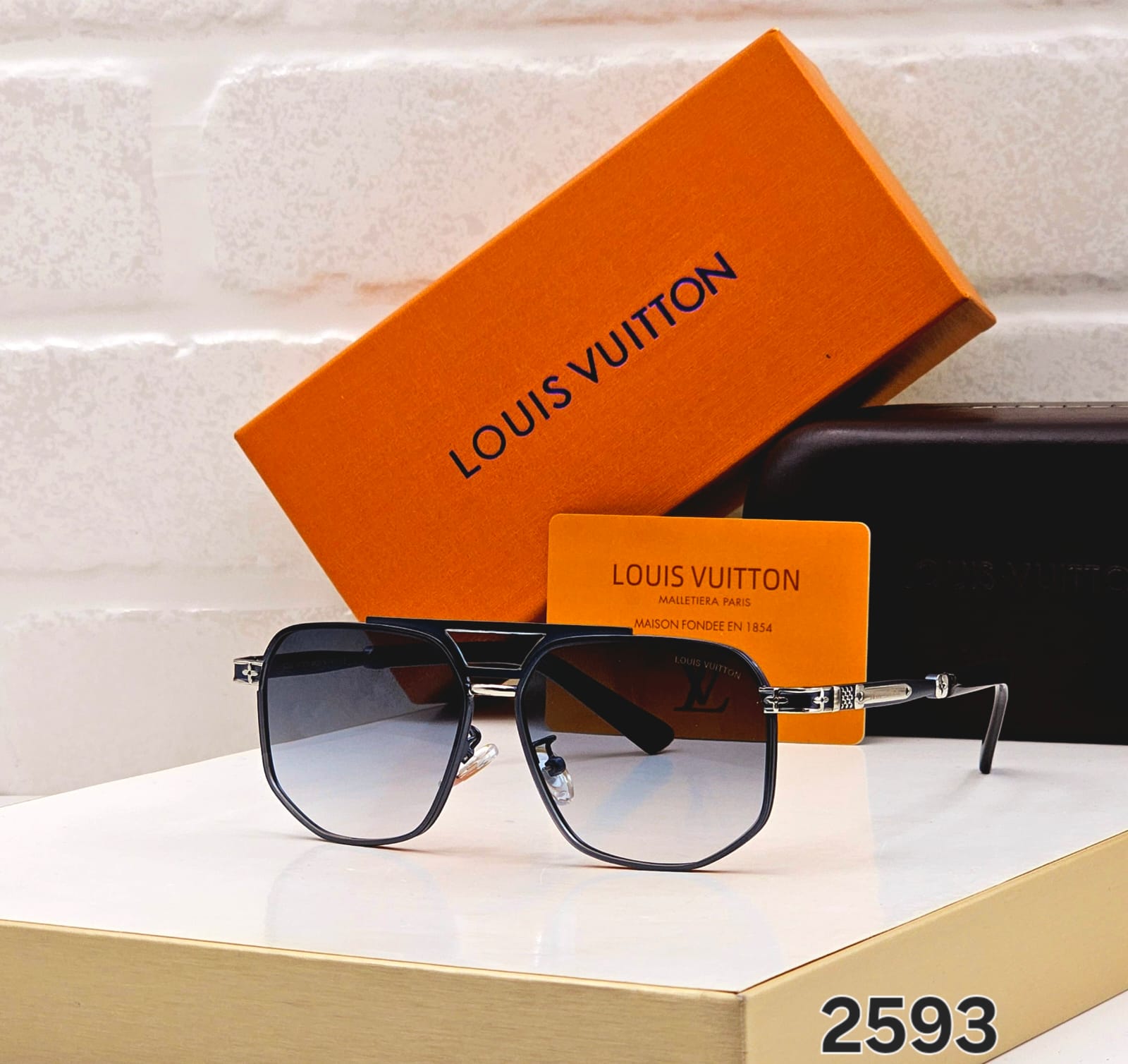 Buy First Copy Louis Vuitton Square Aviator Unisex Sunglasses - Master Quality 7A Mirror at Lowest Price Online India