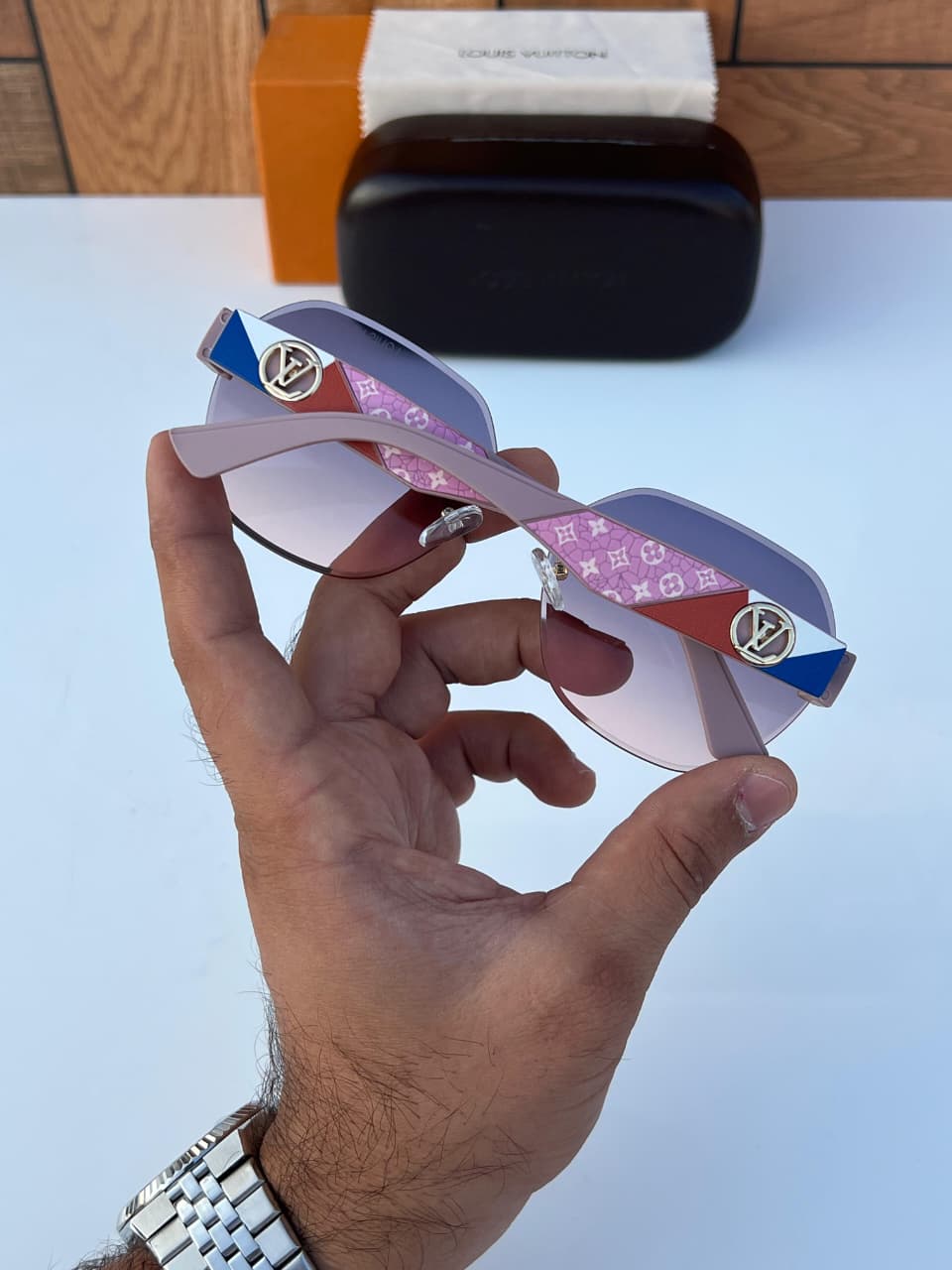 Buy First Copy Louis Vuitton Rimless Women’s Sunglasses - Master Quality 7A Mirror at Lowest Price Online India