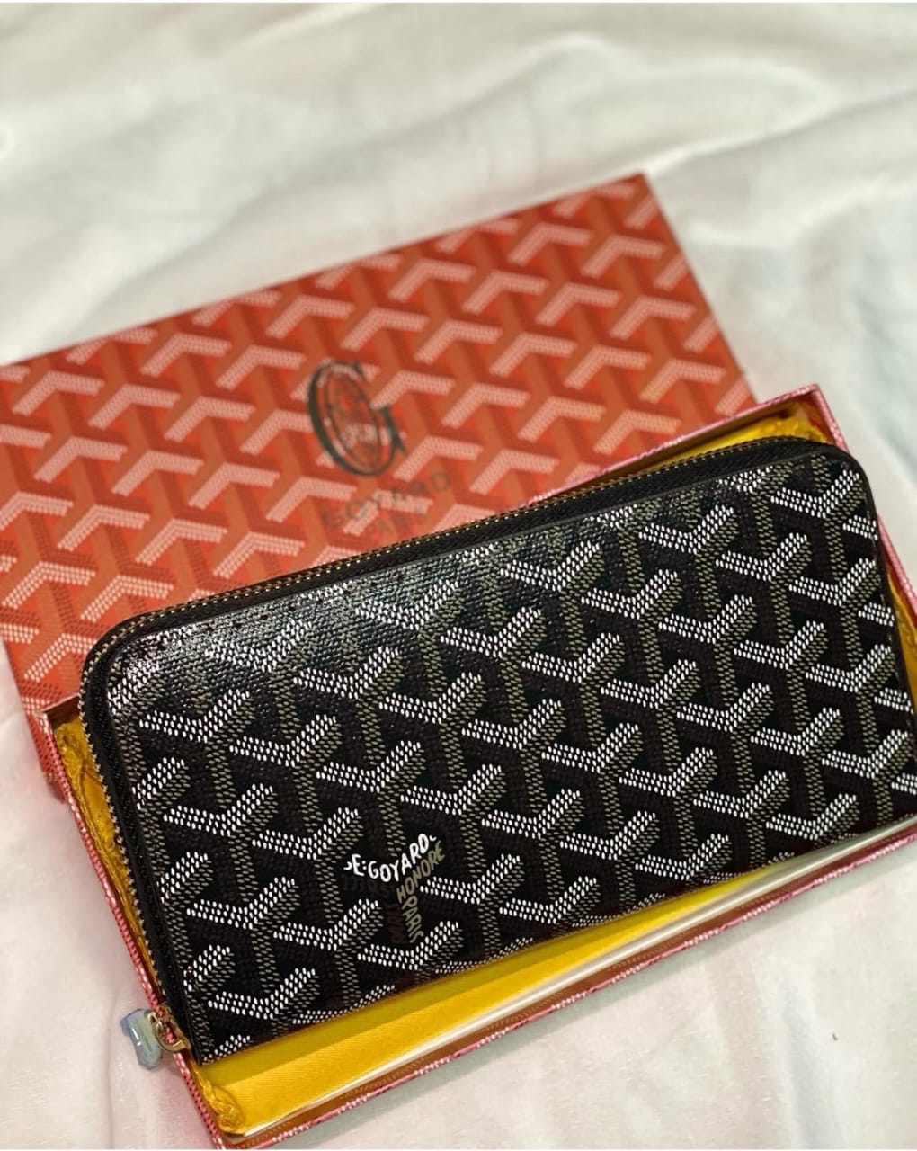 Buy First Copy GOYARD Women’s Zipper Wallets - Master Quality 7A Mirror at Lowest Price Online India