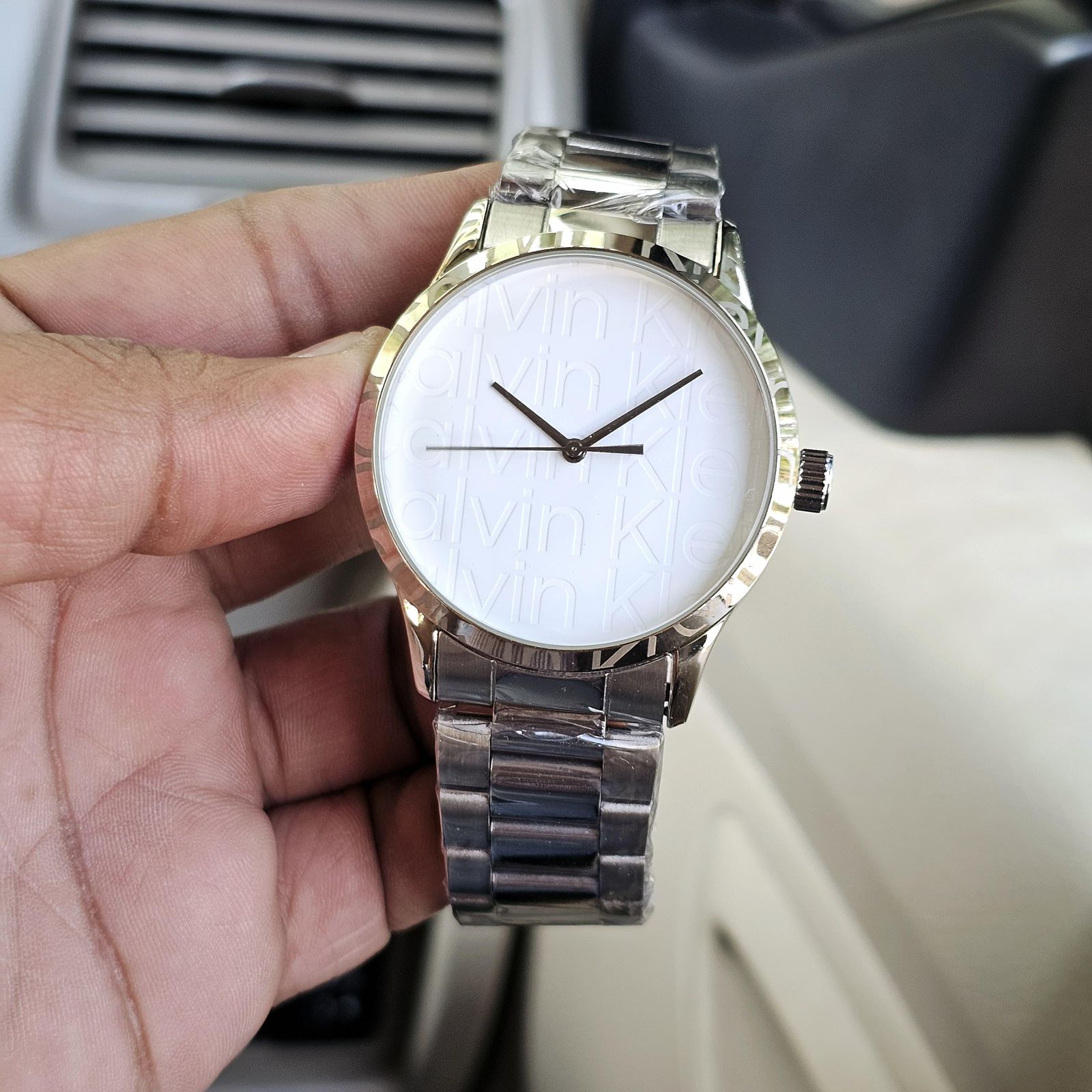 Buy First Copy Calvin Klein Minimal Stainless Steel 38mm Quartz Machine Ladies Watch – close-up showing authentic design. Cash on Delivery available, Free shipping across India, Pan India delivery, Premium stainless steel build