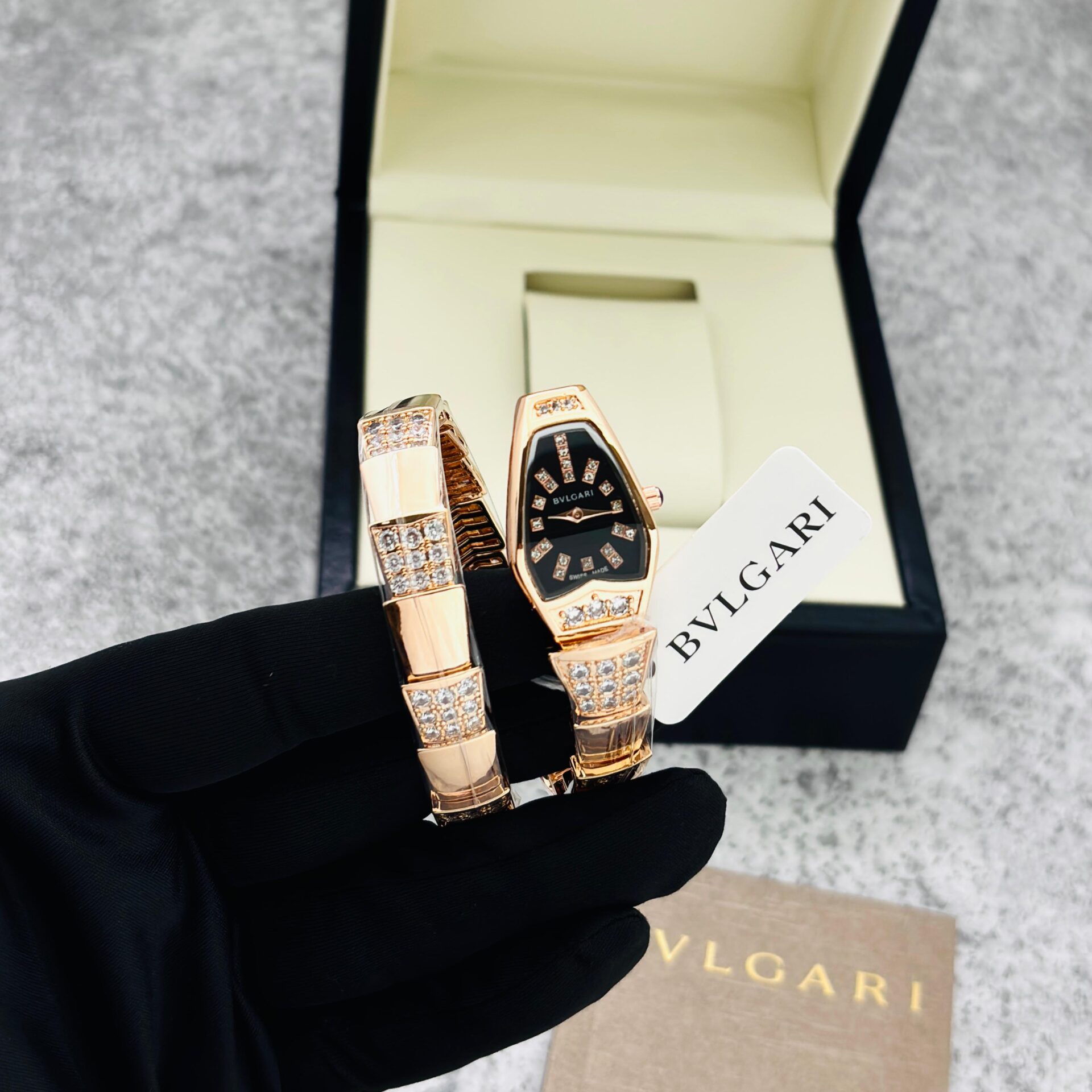 Buy First Copy Bvlgari Serpenti Tubogas Gold Women’s Watch - Master Quality 7A Mirror at Lowest Price Online India