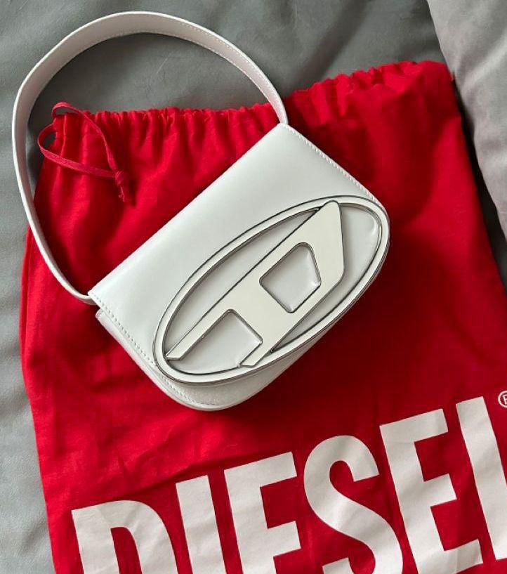 Buy First Copy Diesel 1DR Iconic Oval D Logo Leather Shoulder Bag - Master Quality 7A Mirror at Lowest Price Online India