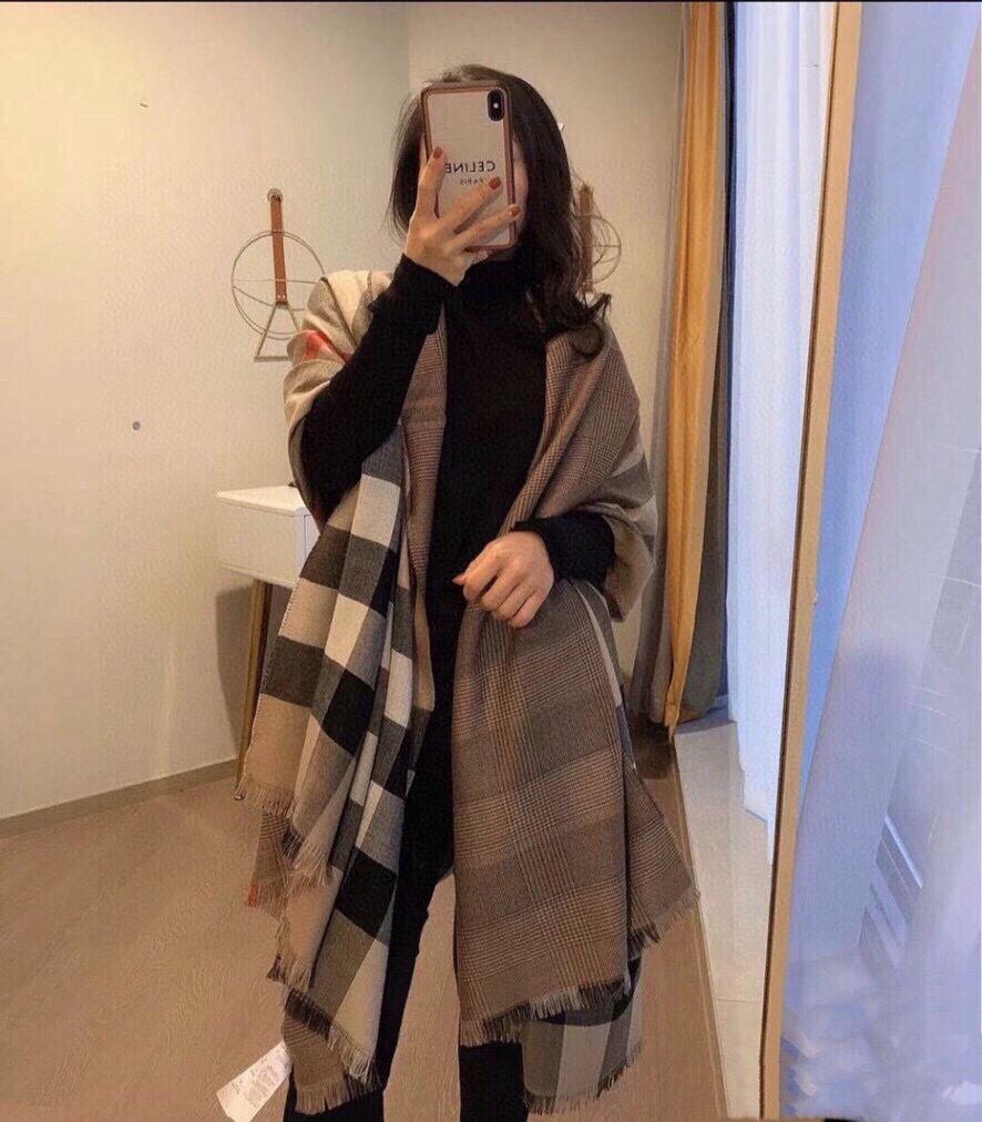Buy First Copy Burberry Classic Check Wool-Silk Stole - Master Quality 7A Mirror at Lowest Price Online India