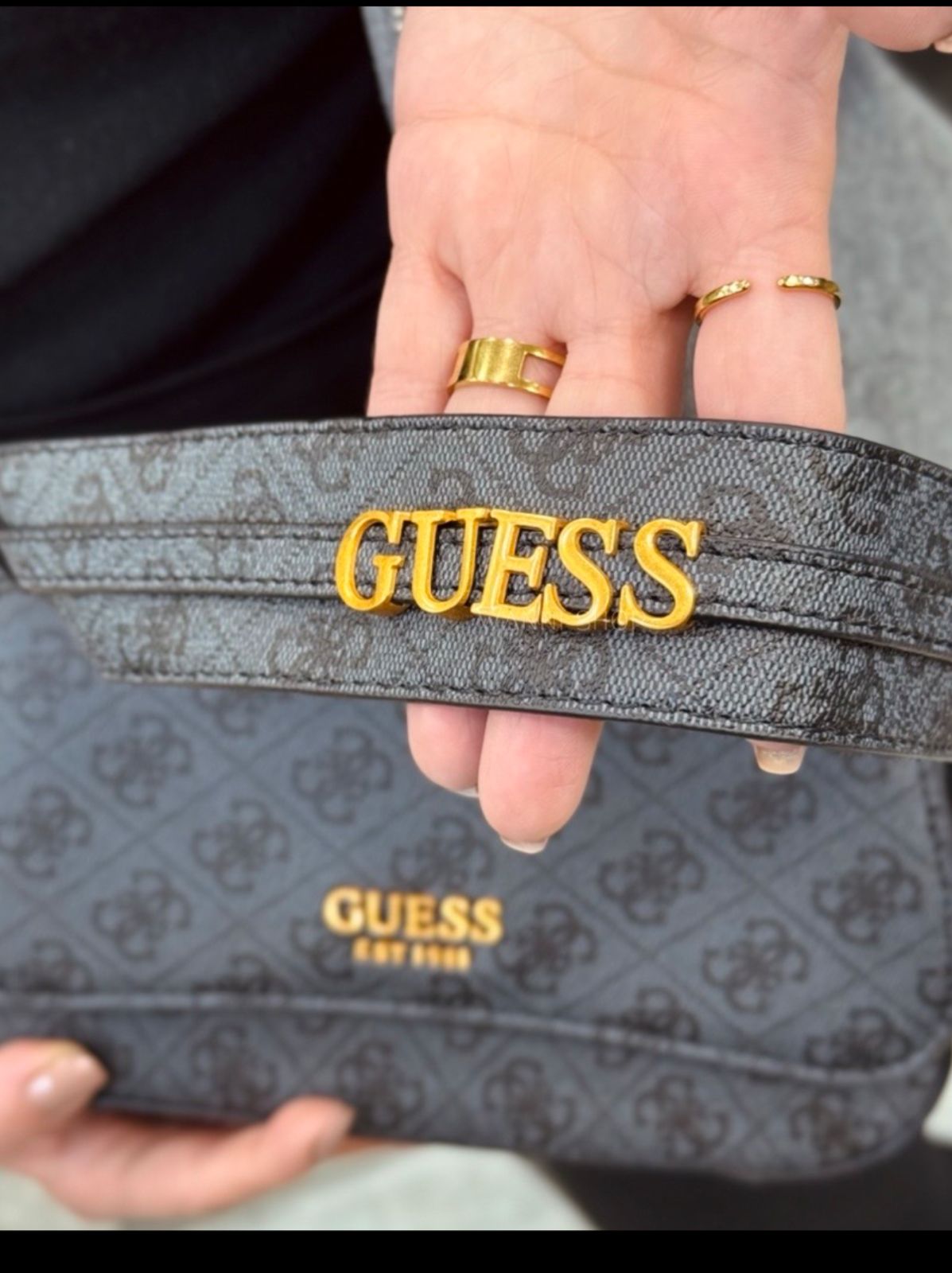 Buy First Copy Guess Textured Danna Polyurethane Saddle Shoulder Bag - Master Quality 7A Mirror at Lowest Price Online India