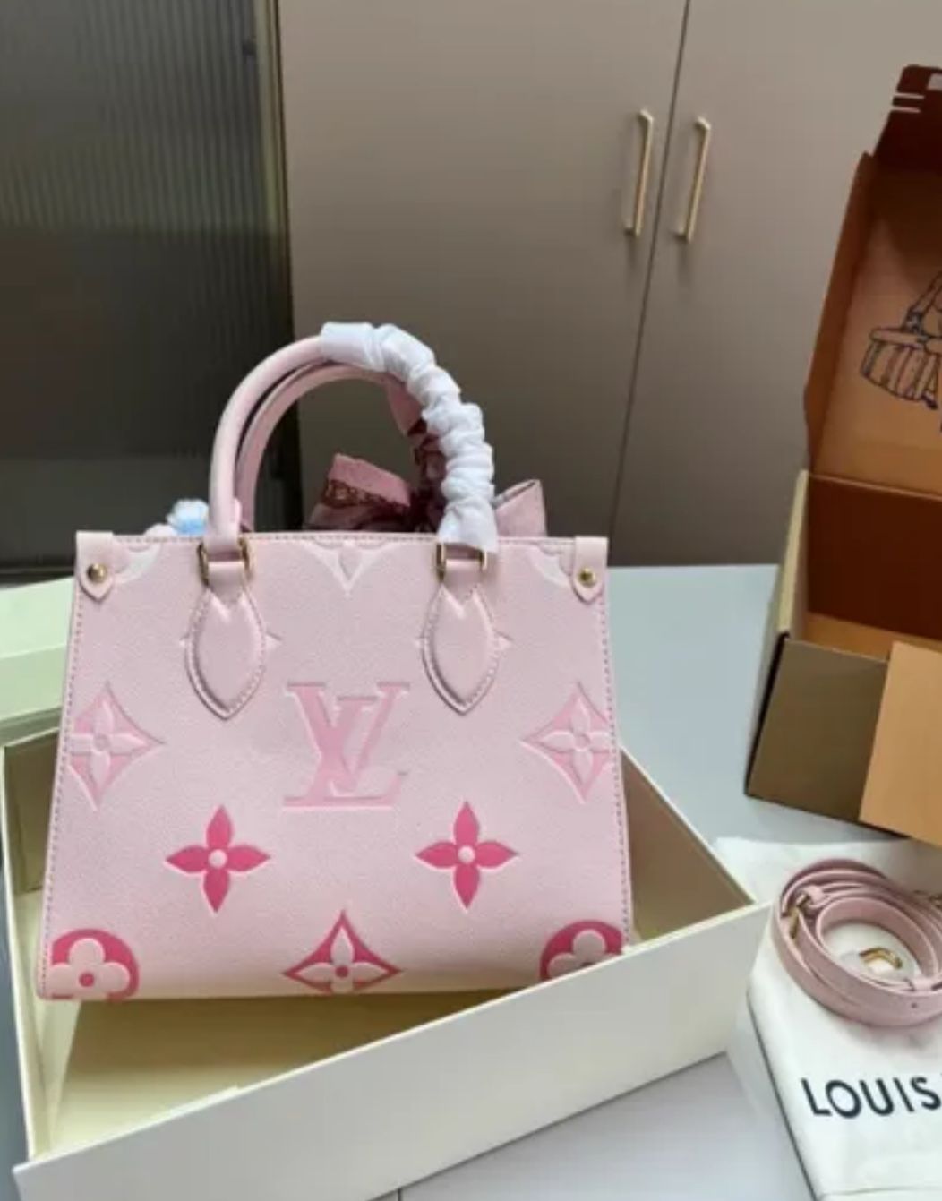 Buy First Copy Louis Vuitton OnTheGo Giant Monogram Luxury Versatile Tote - Master Quality 7A Mirror at Lowest Price Online India